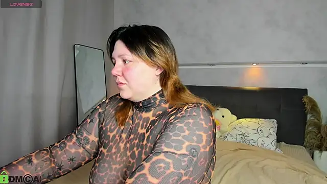 Ruth Oliver online show from June 5, 2026, 1:12 am