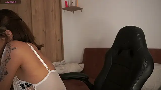 MissKorah online show from December 18, 2024, 7:41 pm