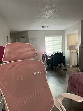 Snapshot of SafeinouterSpace chatting on April 1, 2026, 4:59 pm SafeinouterSpace online show from April 1, 2026, 4:59 pm