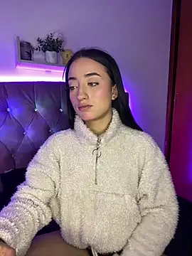 Ady 18 online show from March 15, 2025, 8:43 pm