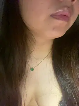 Hotellinh12 online show from February 18, 2025, 6:26 pm