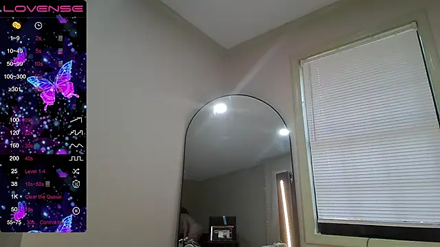 Milfshakecafe online show from September 11, 2025, 11:05 pm