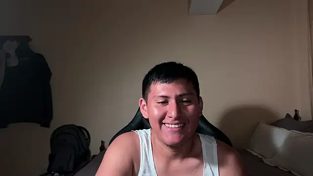 Snapshot of JoshuaTls08 chatting on February 10, 2025, 11:13 pm JoshuaTls08 online show from February 10, 2025, 11:13 pm