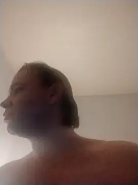 Snapshot of JamesIII1984 chatting on April 8, 2026, 3:17 am JamesIII1984 online show from April 8, 2026, 3:17 am