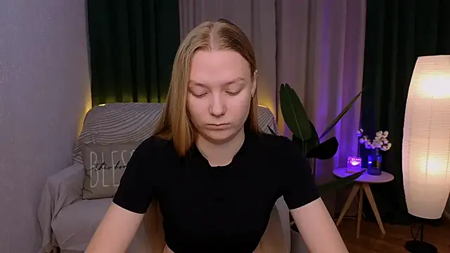 CarolynCohen   online show from December 9, 2024, 1:51 am