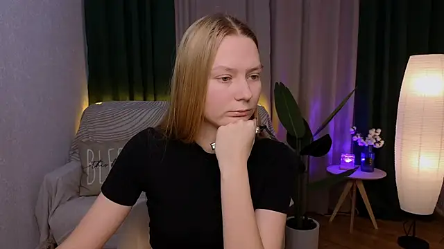 CarolynCohen   online show from December 9, 2024, 4:56 am