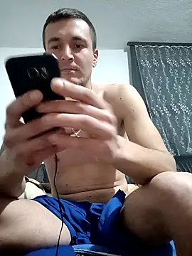 Snapshot of mayk18cm chatting on December 4, 2024, 3:04 am mayk18cm online show from December 4, 2024, 3:04 am