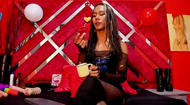 Snapshot of Scarlett_Hot5 chatting on February 14, 2025, 8:48 pm Scarlett Hot5 online show from February 14, 2025, 8:48 pm