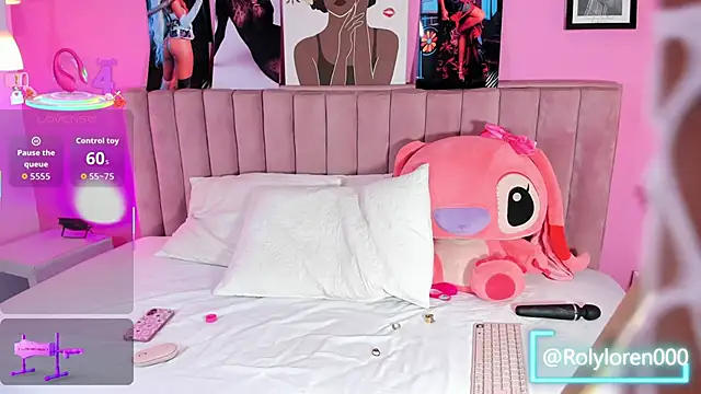 Snapshot of RolyLoren chatting on November 16, 2025, 11:49 am RolyLoren online show from November 16, 2025, 11:49 am