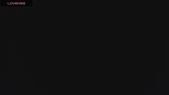 Snapshot of blue_violette_ chatting on October 3, 2025, 7:33 pm blue violette online show from October 3, 2025, 7:33 pm