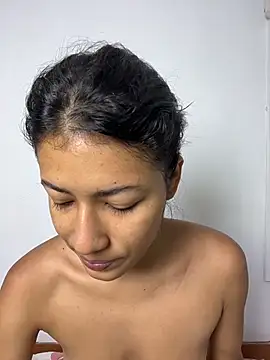 Snapshot of Valentinabaker chatting on November 3, 2025, 9:32 am Valentinabaker online show from November 3, 2025, 9:32 am