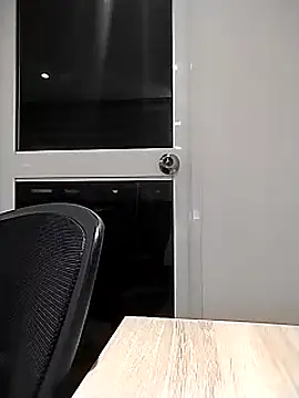 Snapshot of AriaRusso chatting on March 13, 2025, 12:27 am AriaRusso online show from March 13, 2025, 12:27 am