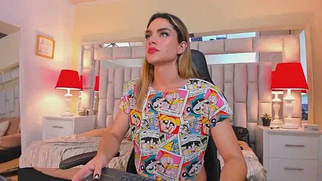 mariiahneedles online show from December 31, 2024, 3:55 am