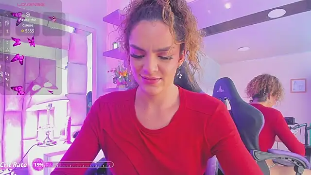 mariiahneedles online show from May 19, 2026, 10:05 pm