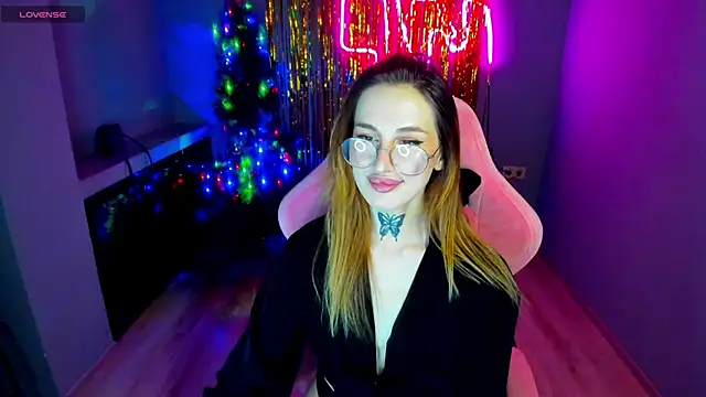 Snapshot of your_tora chatting on January 2, 2025, 1:30 pm your tora online show from January 2, 2025, 1:30 pm