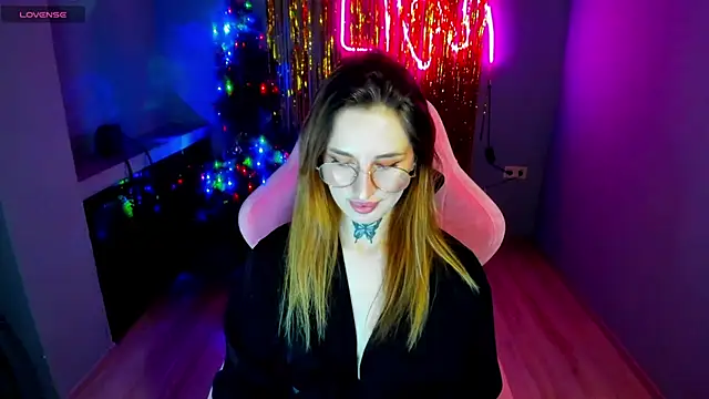 Snapshot of your_tora chatting on January 4, 2025, 1:10 pm your tora online show from January 4, 2025, 1:10 pm