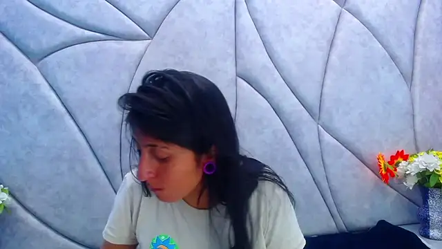 Cameron cutte online show from February 2, 2025, 2:48 am