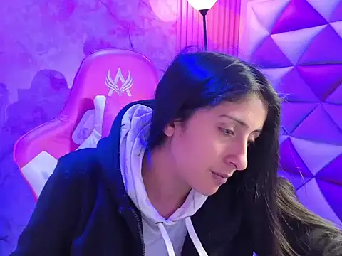 Snapshot of Cameron_cutte chatting on February 28, 2026, 3:18 am Cameron cutte online show from February 28, 2026, 3:18 am