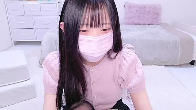 Suzu ch xx online show from December 16, 2024, 9:41 pm