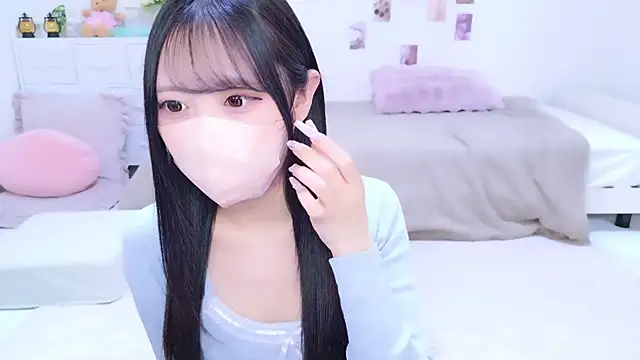 Suzu ch xx online show from November 29, 2025, 8:45 pm