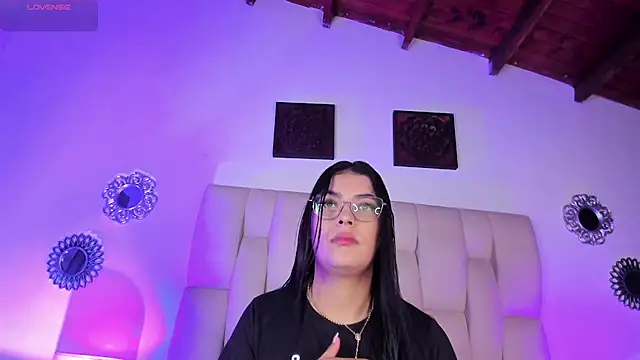 Snapshot of Bianca_zaens2 chatting on January 3, 2025, 11:57 am Bianca zaens2 online show from January 3, 2025, 11:57 am