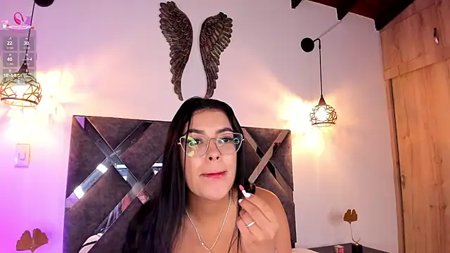 Snapshot of Bianca_zaens2 chatting on September 28, 2025, 12:21 pm Bianca zaens2 online show from September 28, 2025, 12:21 pm