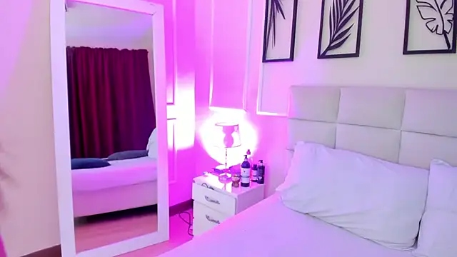 Alisa  walker online show from January 13, 2025, 7:21 pm