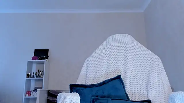 Snapshot of Britney_Ross chatting on January 20, 2025, 7:25 am Britney Ross online show from January 20, 2025, 7:25 am