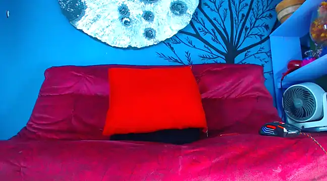 Mracialatina online show from February 25, 2025, 8:51 pm