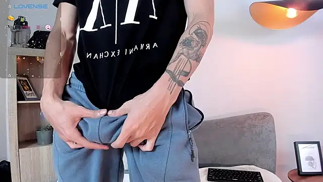 badboy one  online show from October 25, 2025, 10:04 pm