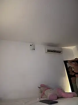 Snapshot of Hips_hannah chatting on February 13, 2025, 12:02 am Hips hannah online show from February 13, 2025, 12:02 am