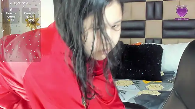 Snapshot of BonnyDelux chatting on January 2, 2025, 2:46 pm BonnyDelux online show from January 2, 2025, 2:46 pm