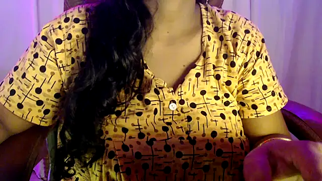 Snapshot of Prita07 chatting on September 10, 2025, 1:22 pm Prita07 online show from September 10, 2025, 1:22 pm