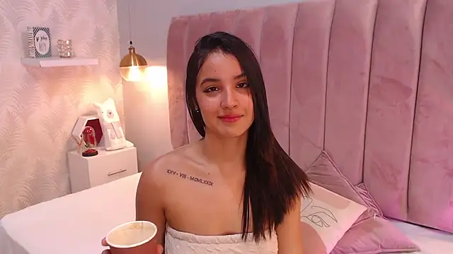 LeenaBrown online show from April 4, 2026, 12:35 pm