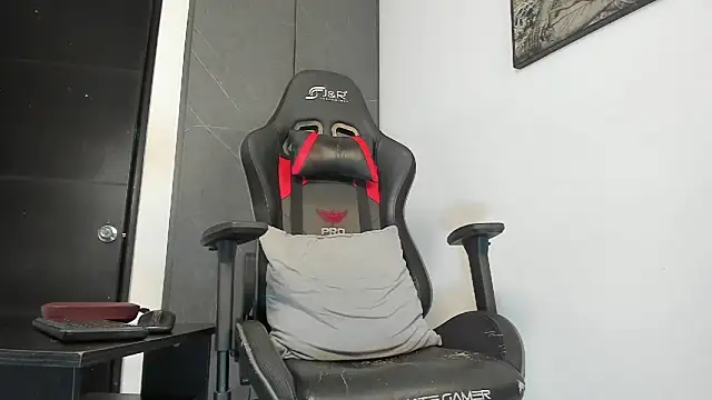 sergiio mesa27 online show from September 17, 2025, 3:08 am