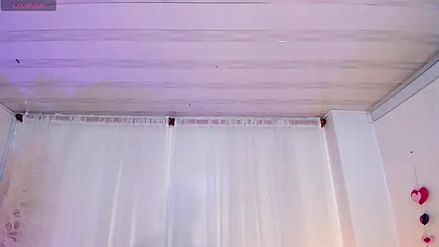 Snapshot of miel_gomez chatting on March 5, 2025, 8:21 pm miel gomez online show from March 5, 2025, 8:21 pm