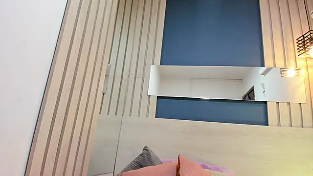 Snapshot of miel_gomez chatting on October 6, 2025, 10:29 pm miel gomez online show from October 6, 2025, 10:29 pm