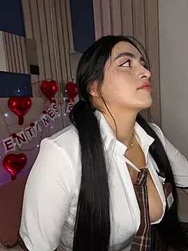 miel gomez online show from February 17, 2026, 10:16 pm