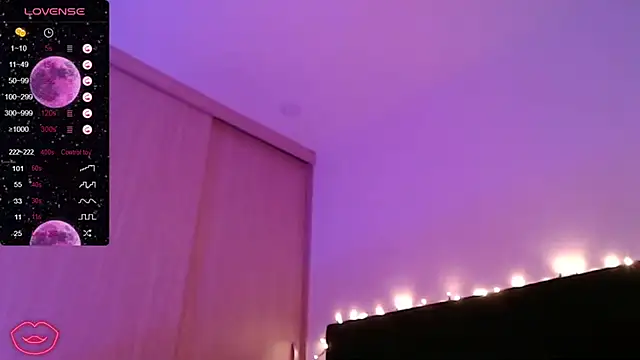 ELEKTRAMOON online show from March 3, 2025, 7:21 am