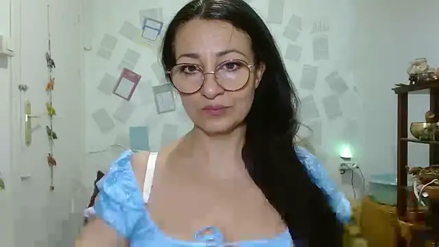 KeisyNeonX online show from June 3, 2026, 9:45 am