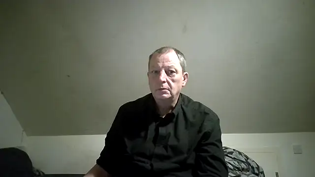 chubbybear2cum online show from April 1, 2026, 12:55 am