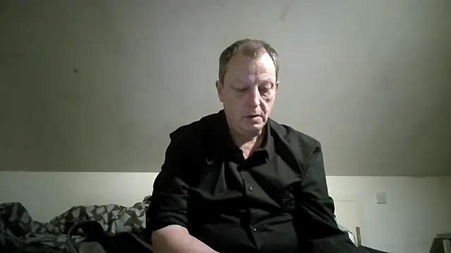 Snapshot of chubbybear2cum chatting on April 23, 2026, 12:23 am chubbybear2cum online show from April 23, 2026, 12:23 am