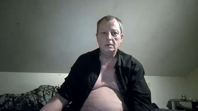 Snapshot of chubbybear2cum chatting on April 25, 2026, 3:53 am chubbybear2cum online show from April 25, 2026, 3:53 am