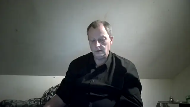 Snapshot of chubbybear2cum chatting on May 1, 2026, 1:32 am chubbybear2cum online show from May 1, 2026, 1:32 am