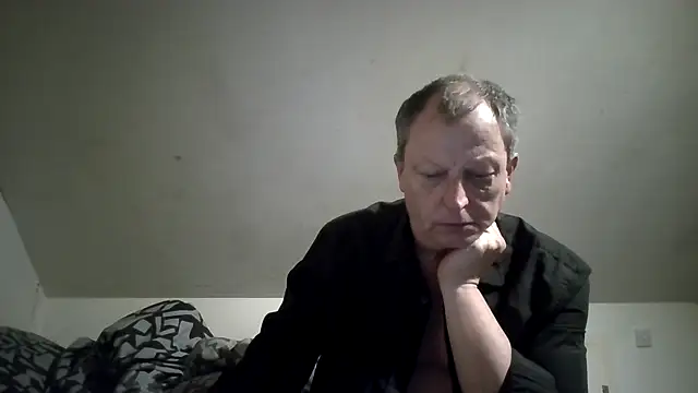 Snapshot of chubbybear2cum chatting on May 7, 2026, 2:50 am chubbybear2cum online show from May 7, 2026, 2:50 am