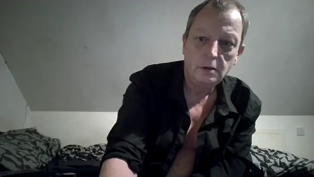 Snapshot of chubbybear2cum chatting on May 15, 2026, 12:50 am chubbybear2cum online show from May 15, 2026, 12:50 am