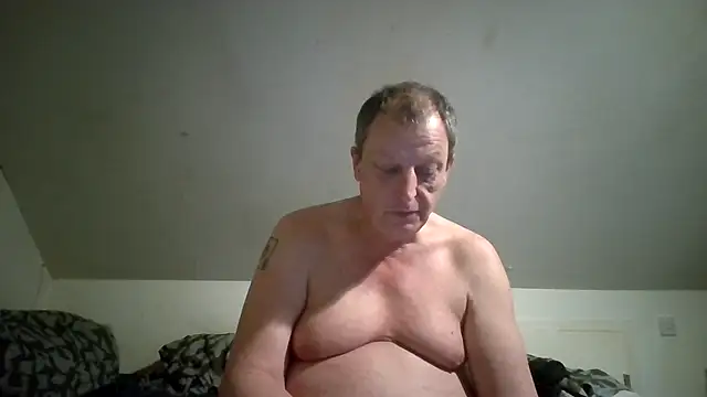 Snapshot of chubbybear2cum chatting on May 15, 2026, 11:56 pm chubbybear2cum online show from May 15, 2026, 11:56 pm