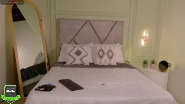 Snapshot of _Miss_Kimm chatting on April 20, 2026, 1:14 pm Miss Kimm online show from April 20, 2026, 1:14 pm