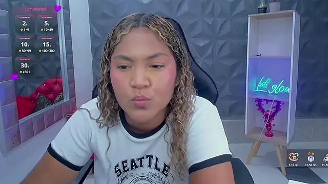 Cristal War online show from February 10, 2026, 11:09 pm