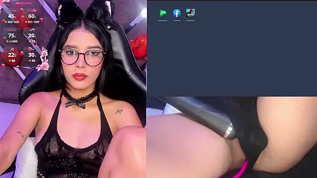 SweetieCloe  online show from February 20, 2025, 8:25 pm